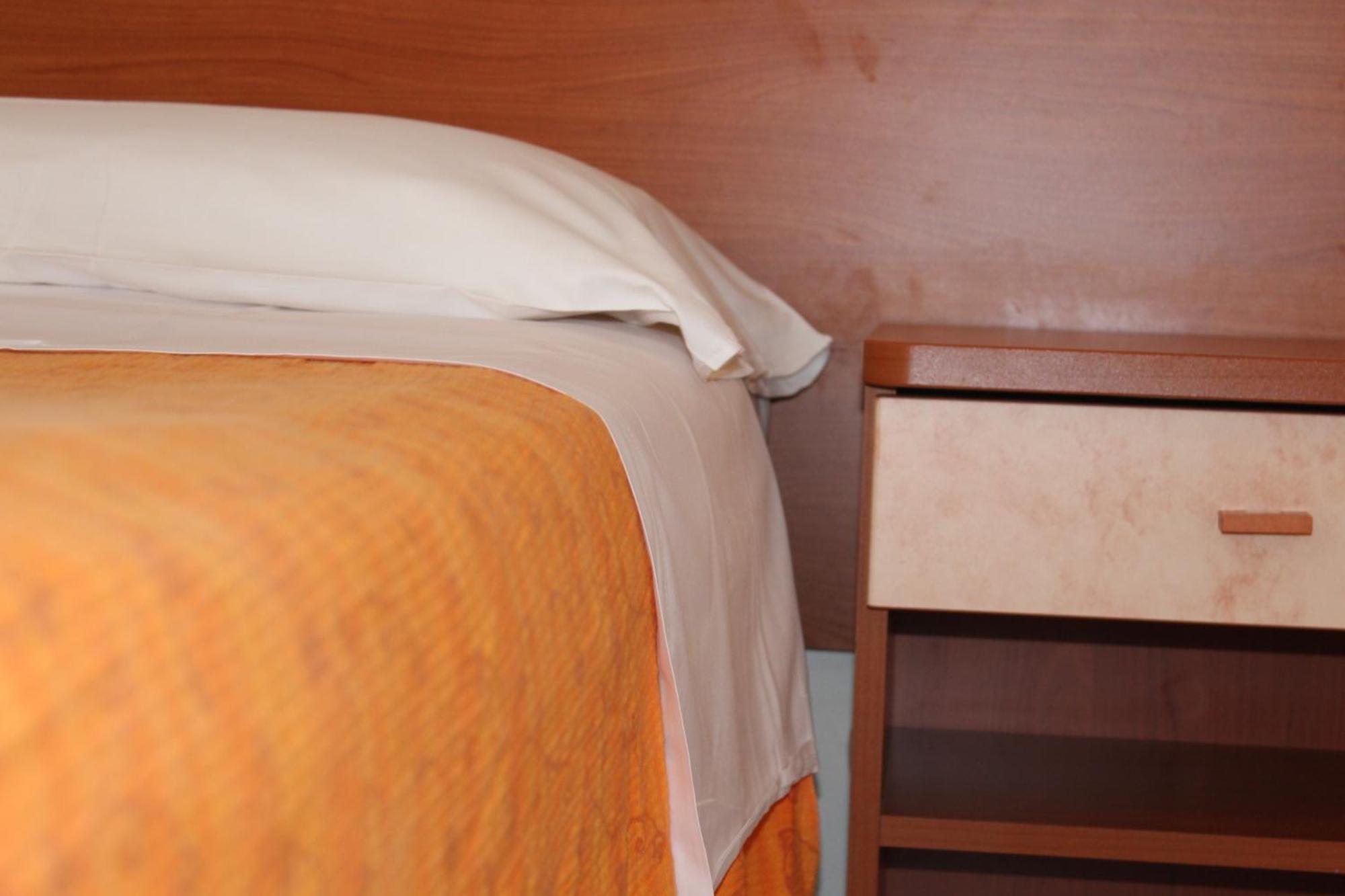 Hotel Holiday Sunshine Summer Misano Adriatico Værelse billede